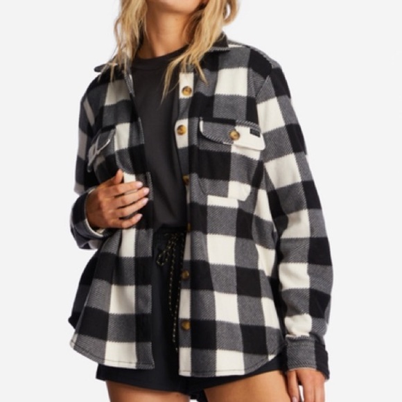 Billabong Tops - Billabong Plaid A/DIV Fleece Button Down Sweater Flannel Shacket size small